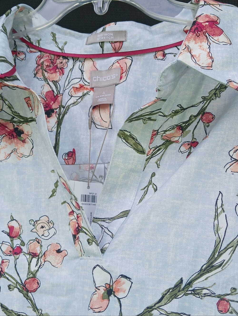 NWT Chicos Blue Floral Blouse Summer Shirt Top Sz Chicos 4 Sz Womens 2X - Picture 2 of 10